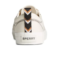 Crest Vibe Sneaker